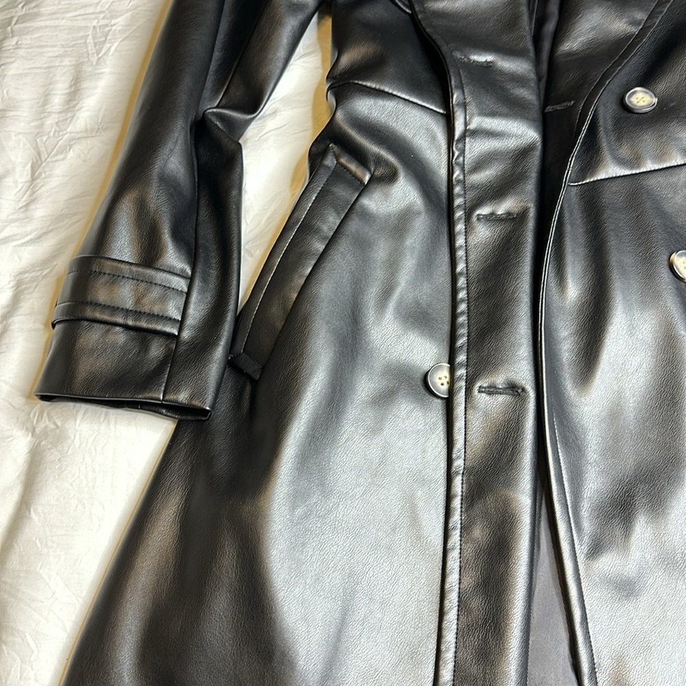 Brand New Pleather trench coat - Picture 5 of 9